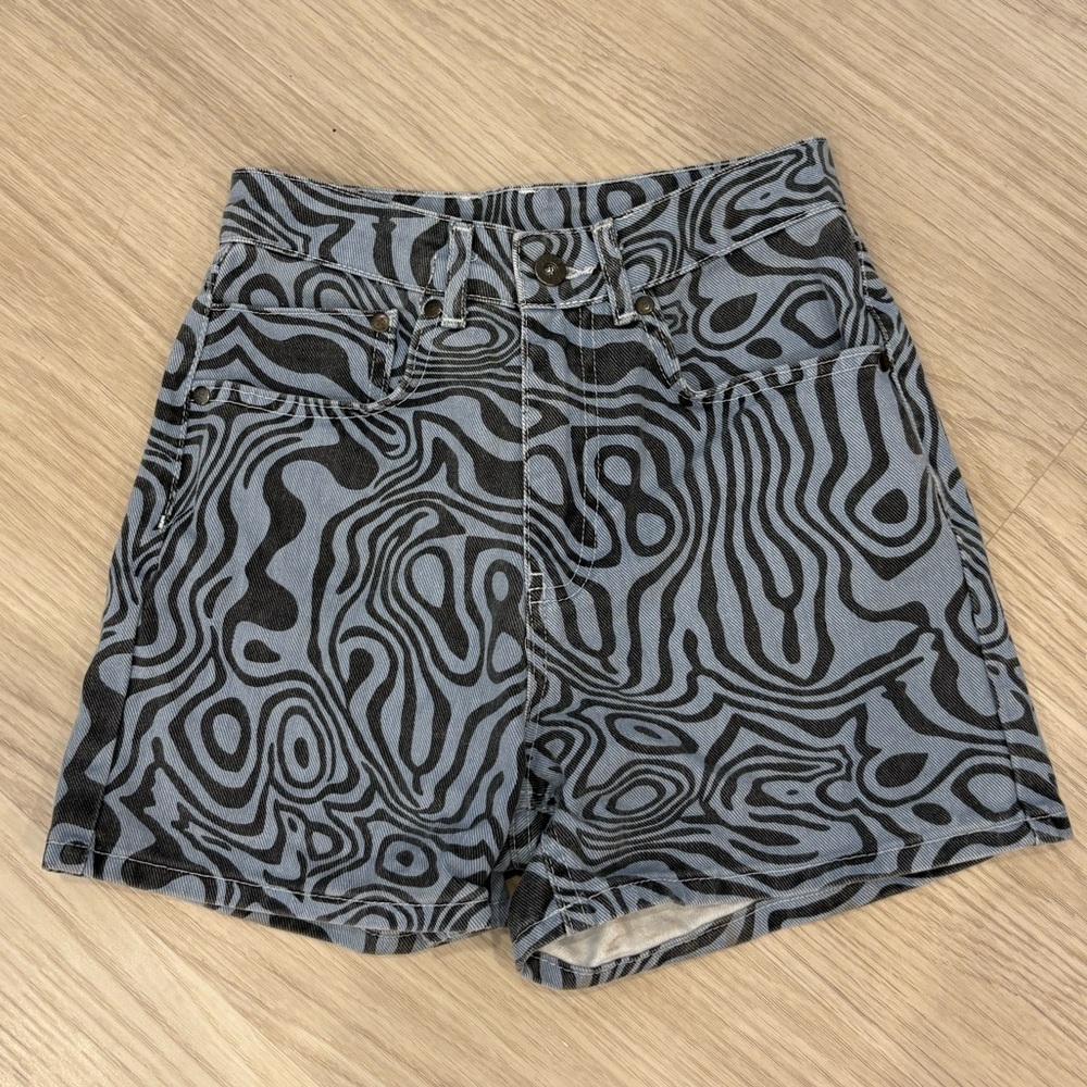 Ragged Printed Denim shorts